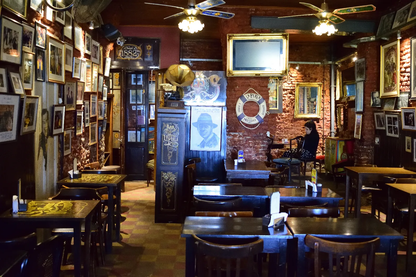 La Perla - Bar von 1882 (Buenos Aires)